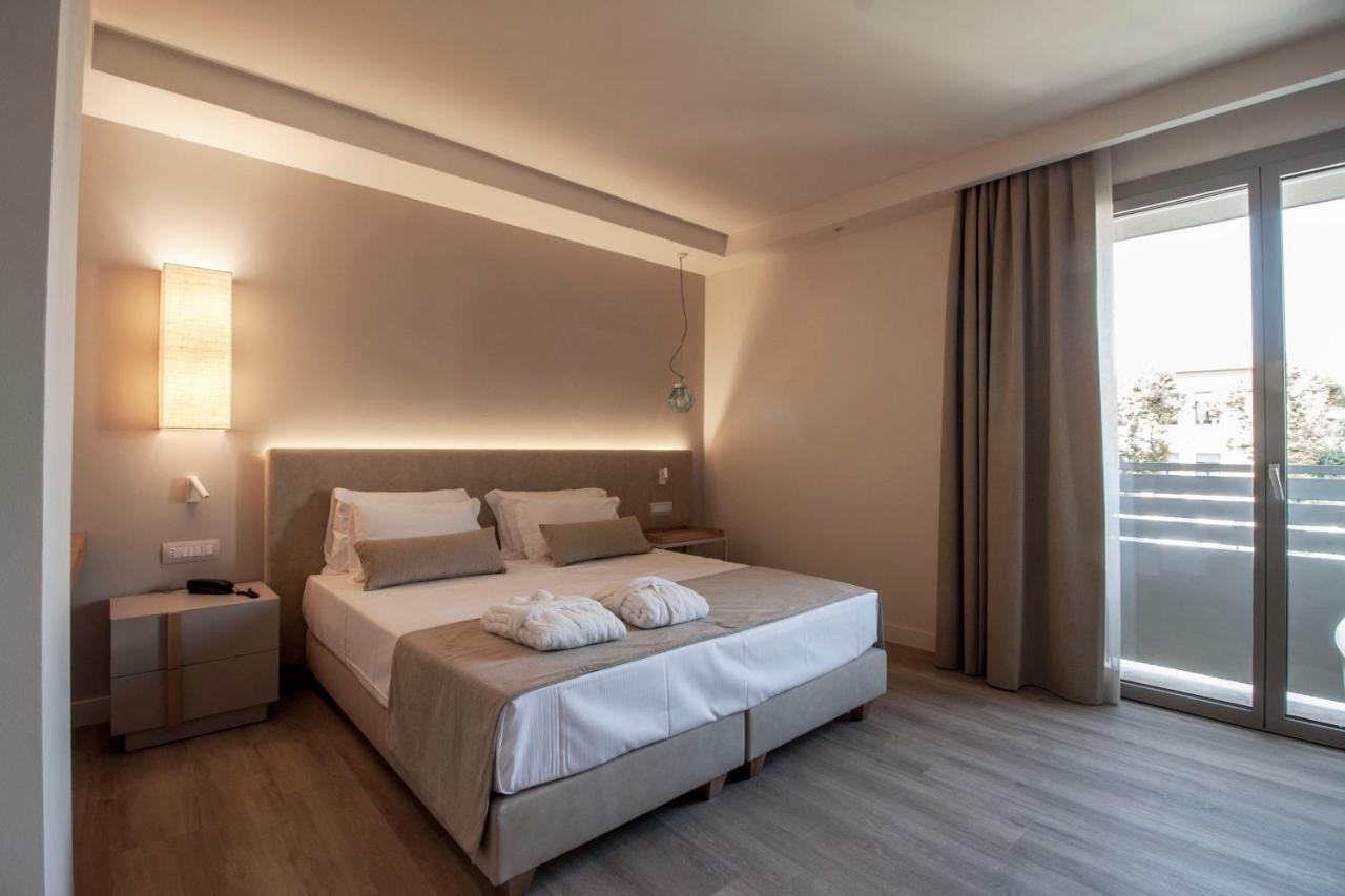 Aqua Boutique Hotel Кастильоне дела Пеская Екстериор снимка