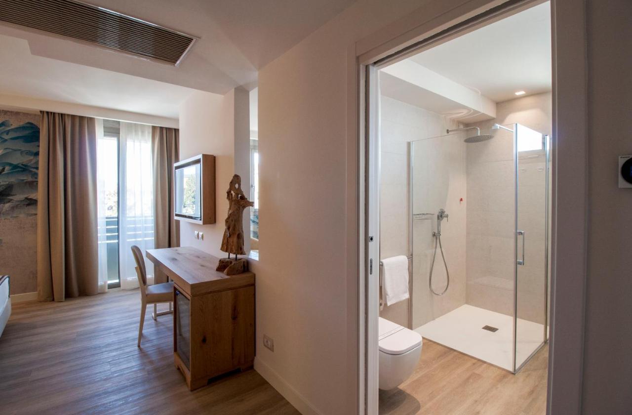 Aqua Boutique Hotel Кастильоне дела Пеская Екстериор снимка